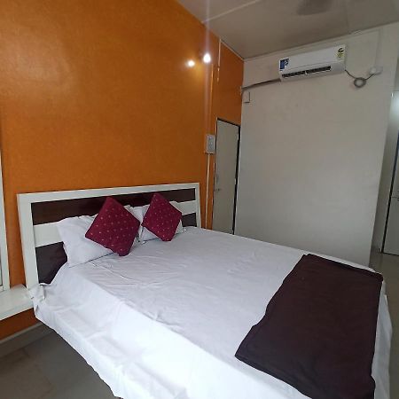 Malwade Motels Pune Exterior photo